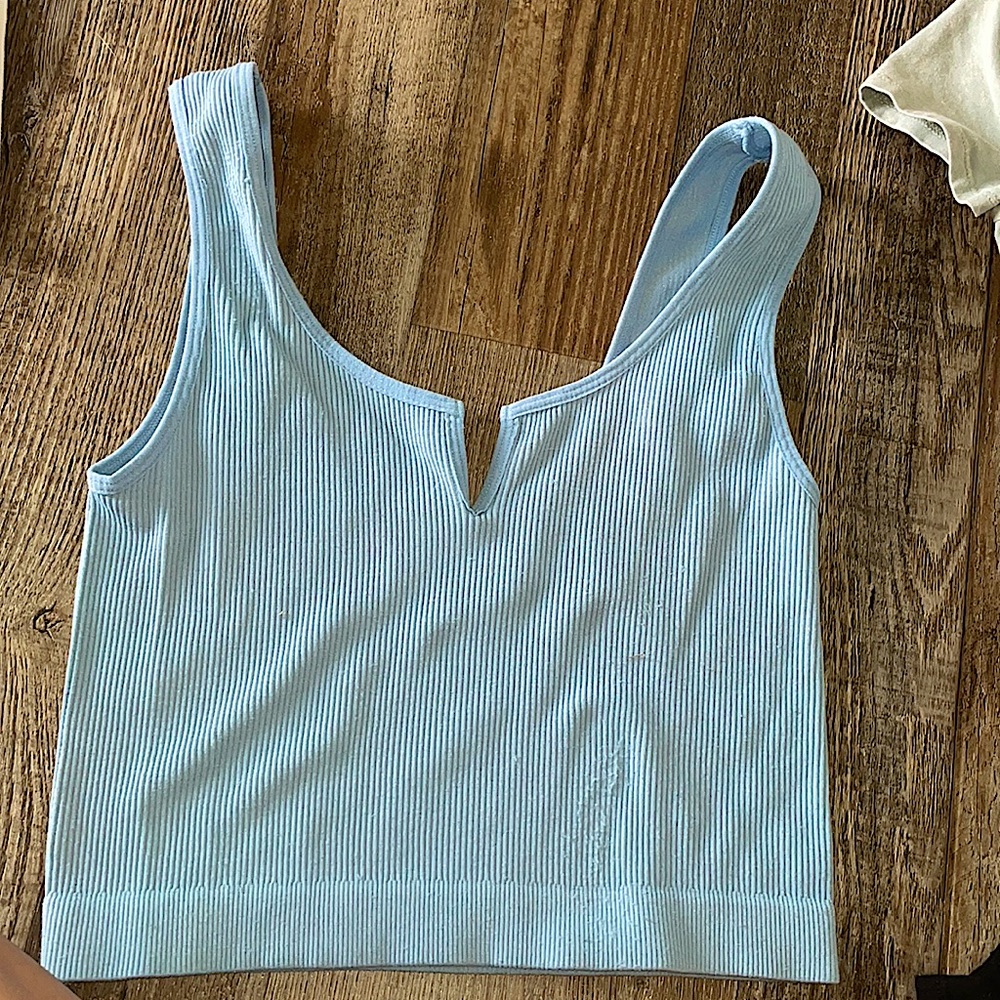 blue cropped tank